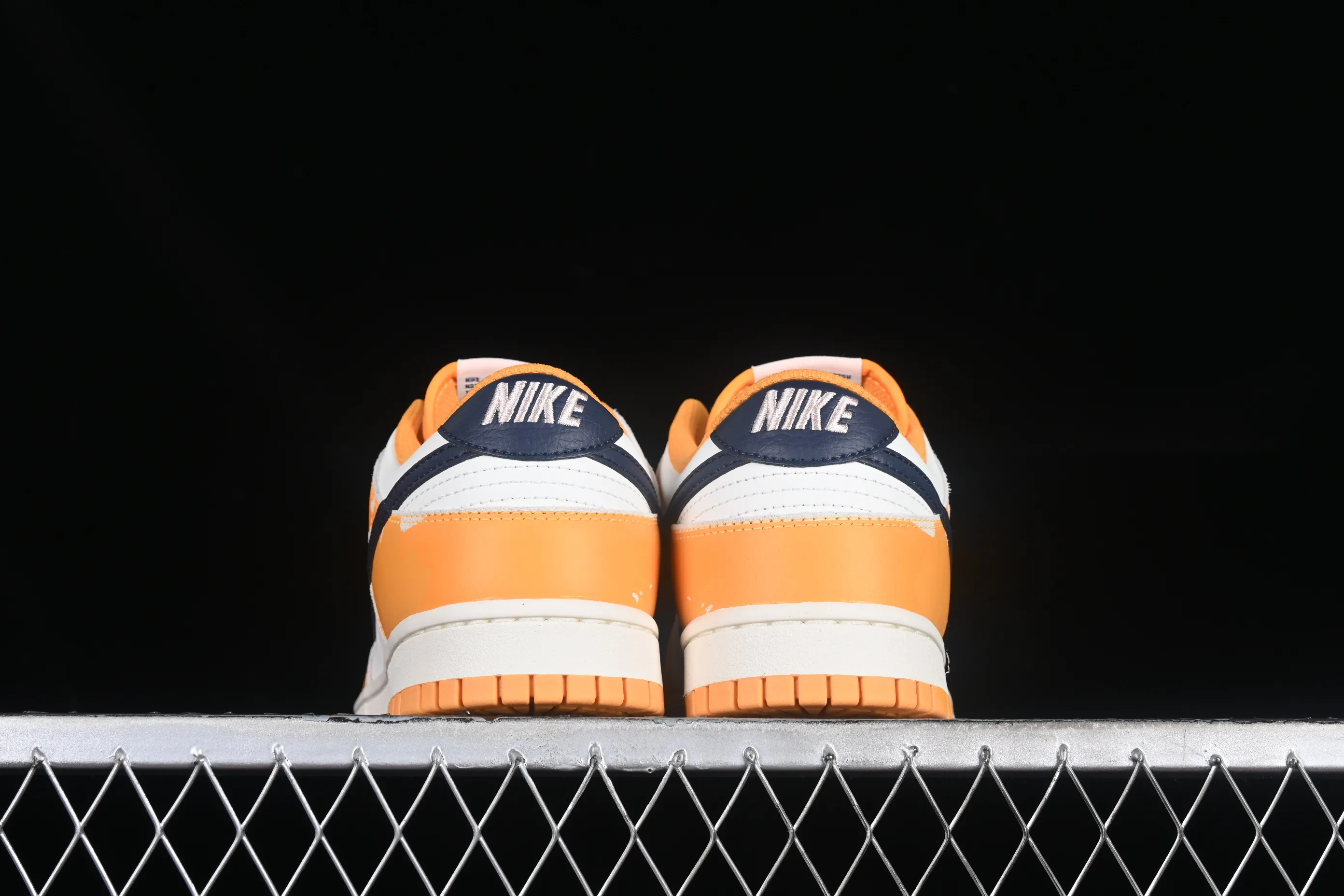 All categories Nk SB Dunk series Nk SB Dunk Low low-top sneakers Nk Dunk Low "Wear and Tear" distressed white orange SB low-top sports and leisure sneakers FN3418-100